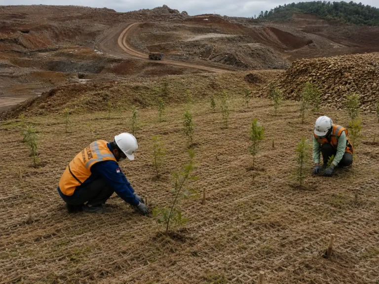 stabilisasi lereng proyek cara pasang cocomesh